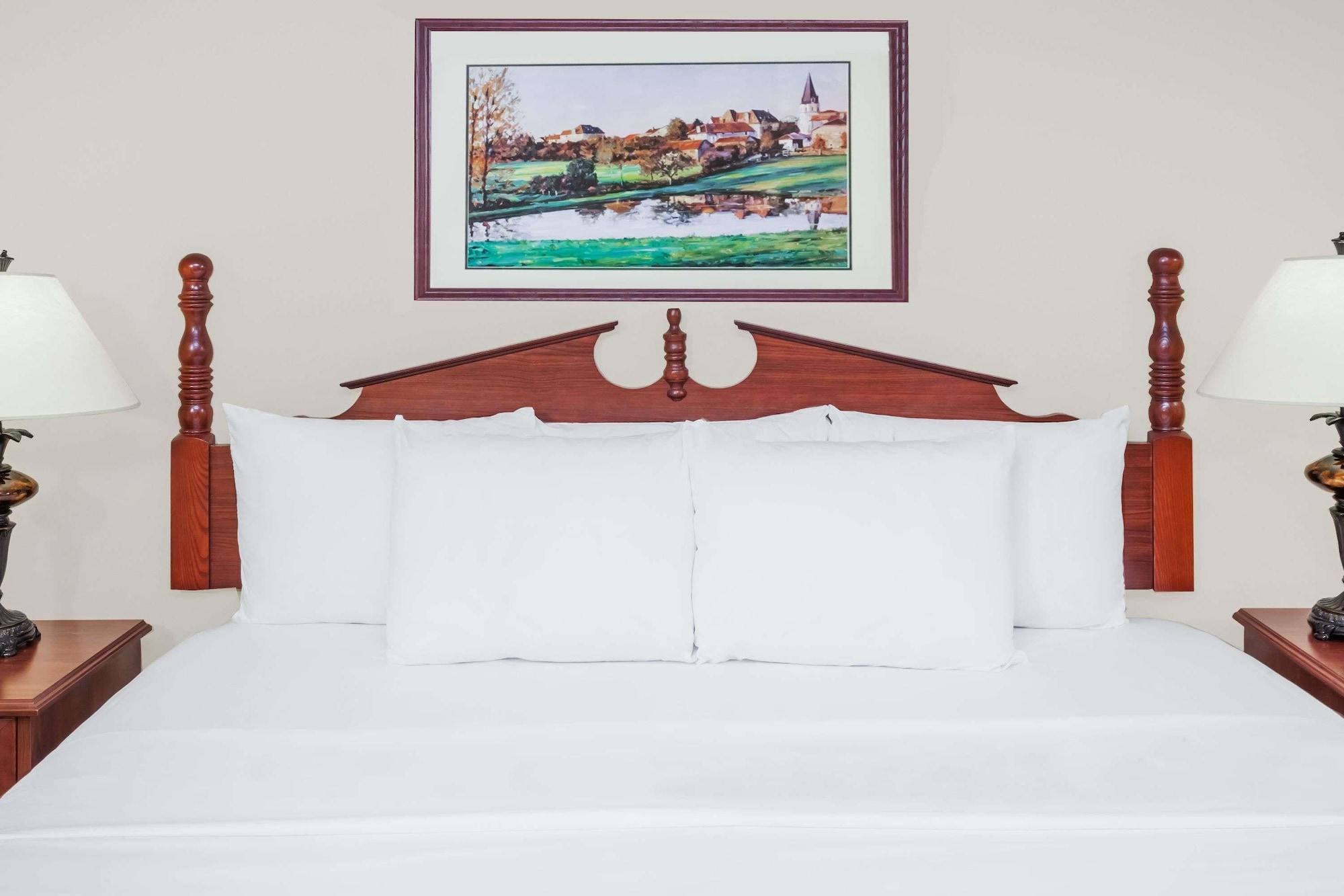 Hotel Baymont By Wyndham Elkhart Exteriér fotografie