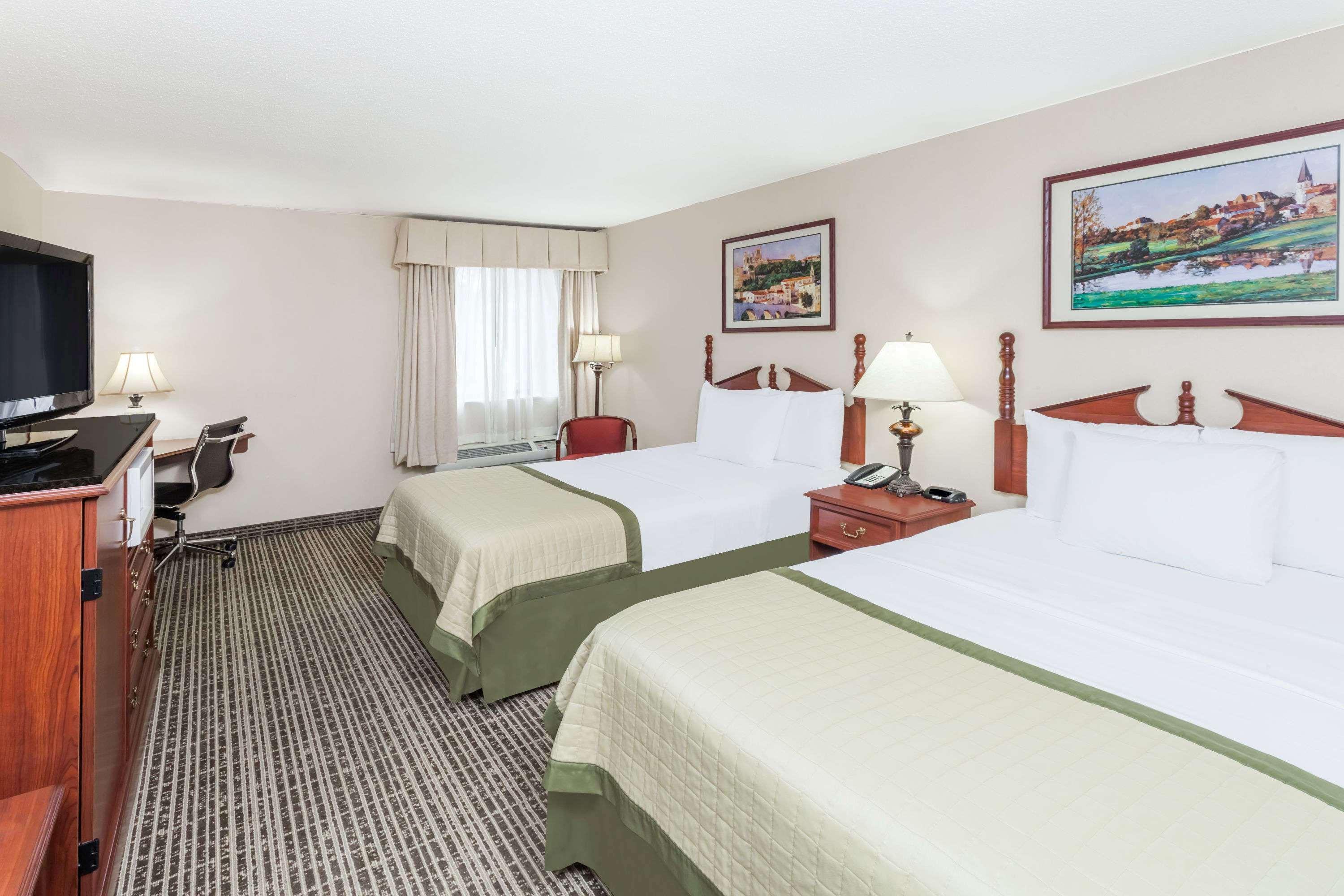 Hotel Baymont By Wyndham Elkhart Exteriér fotografie