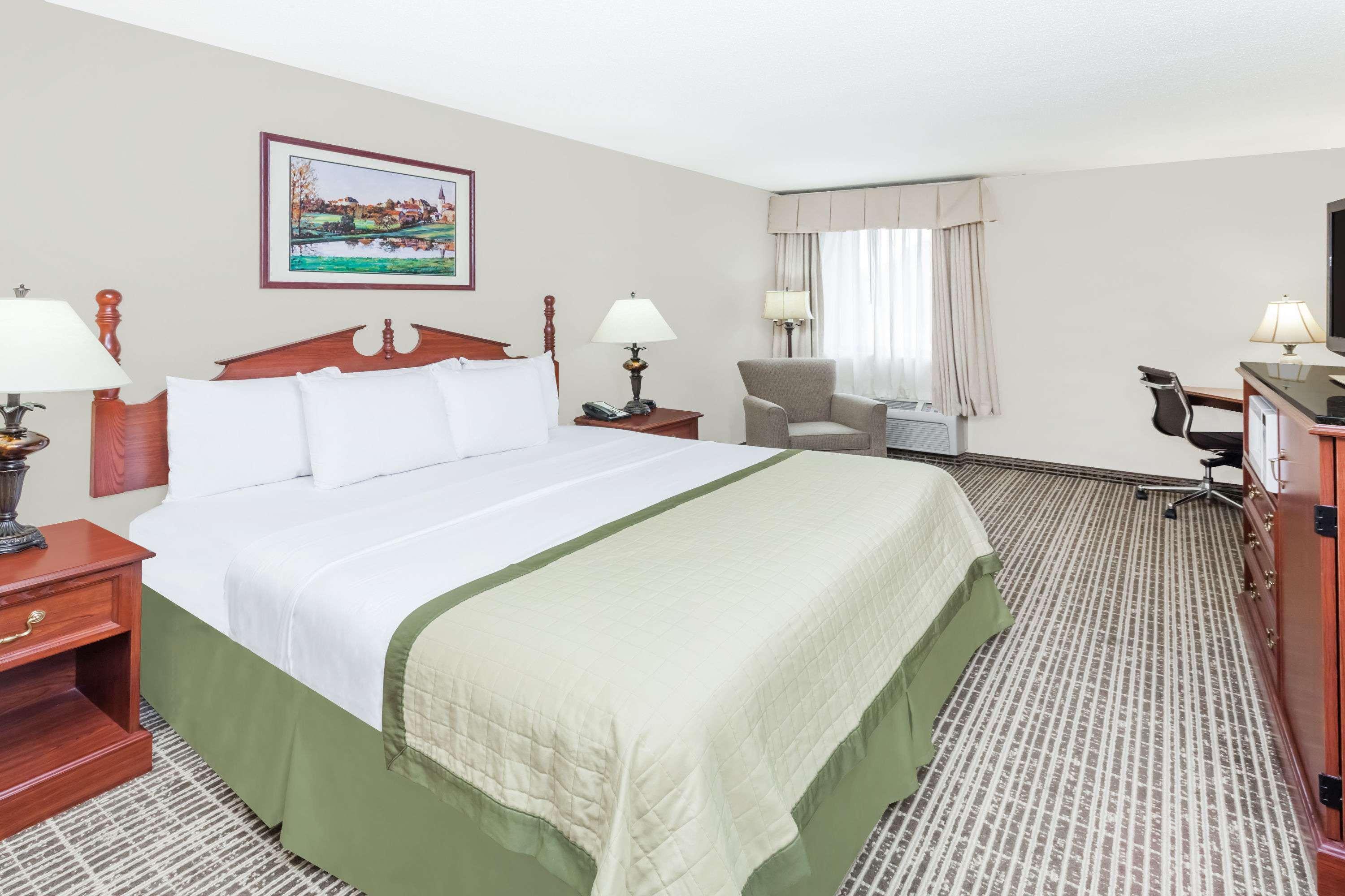 Hotel Baymont By Wyndham Elkhart Exteriér fotografie