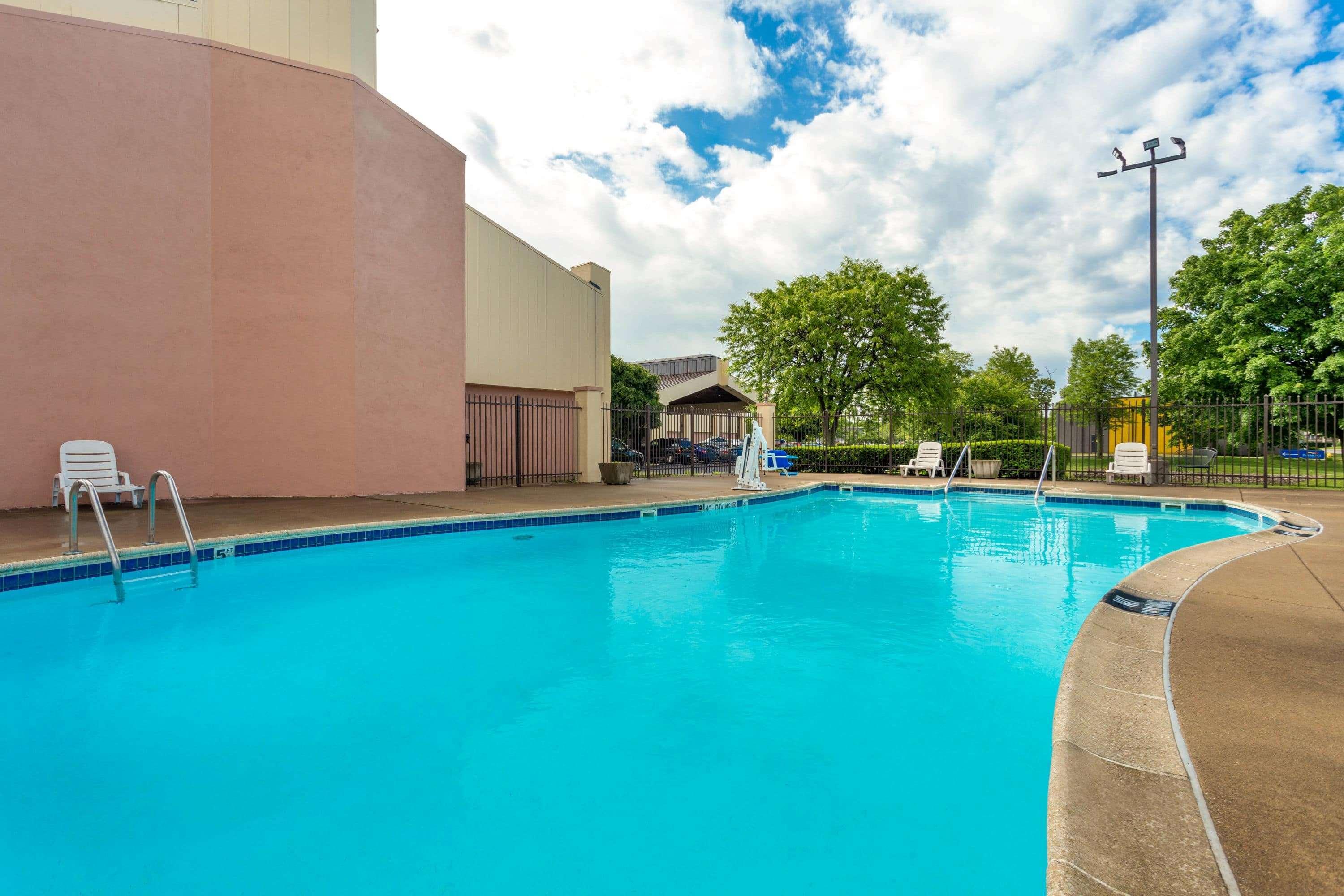 Hotel Baymont By Wyndham Elkhart Exteriér fotografie