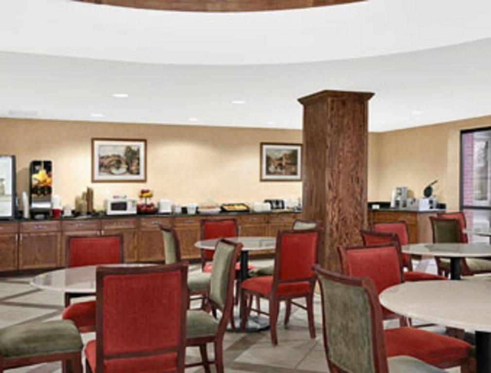 Hotel Baymont By Wyndham Elkhart Exteriér fotografie
